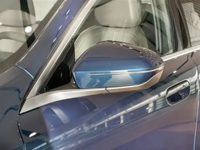 BMW 5 Series — фото 10