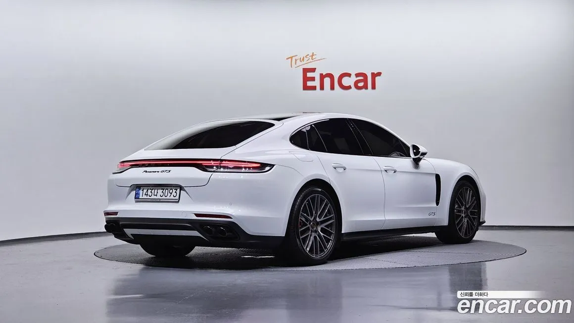 Porsche Panamera 2022 из KR, фото 2