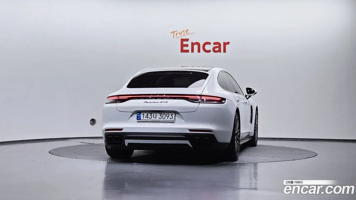 Porsche Panamera 2022 из KR, фото 4