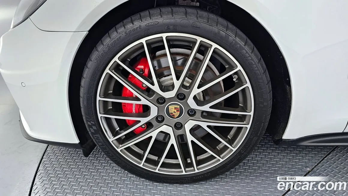 Porsche Panamera 2022 из KR, фото 5