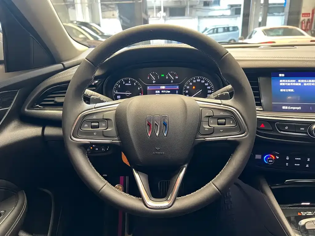 Buick Regal — фото 9