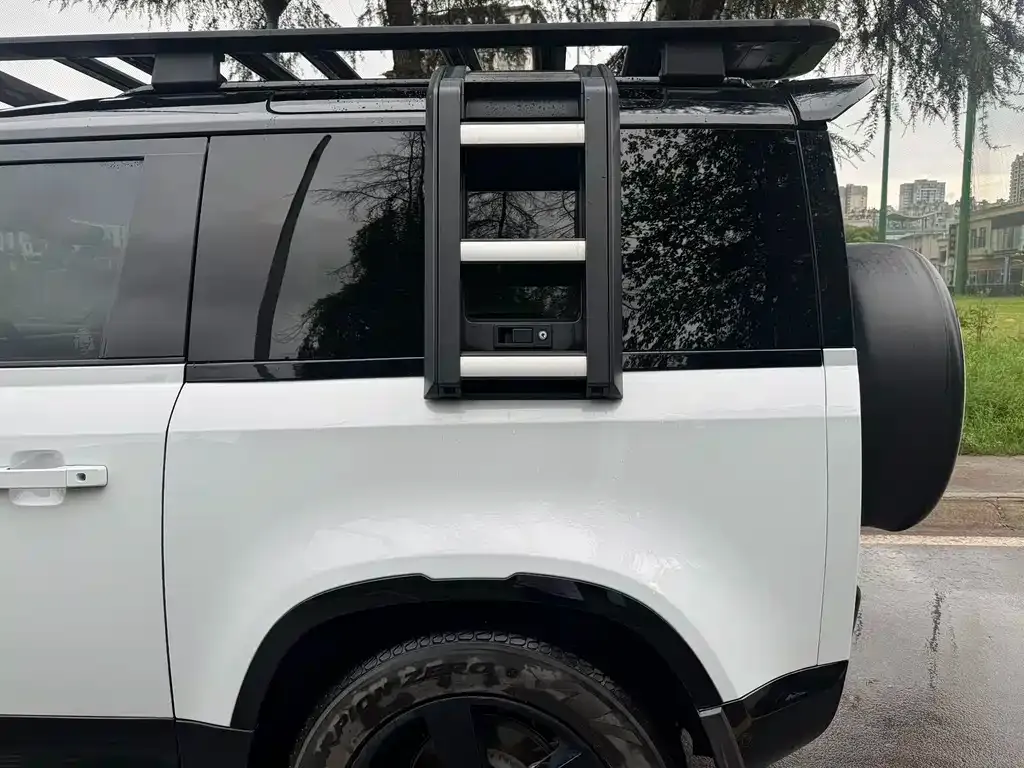 Land Rover Defender — фото 7