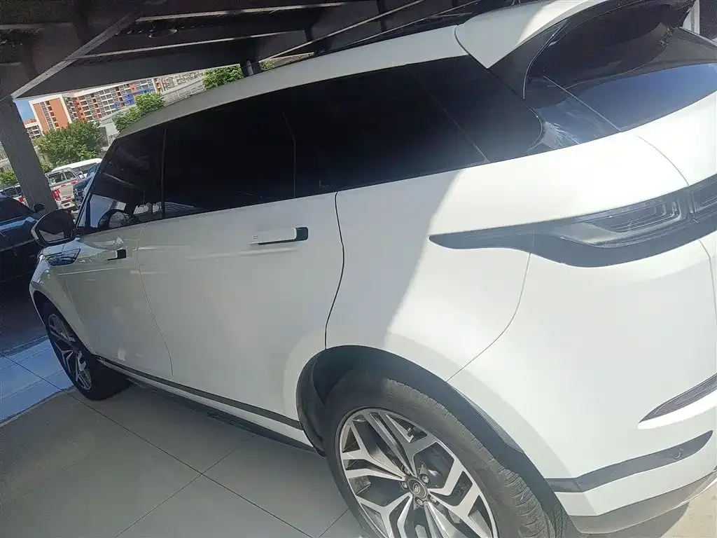 Land Rover Evoque — фото 7