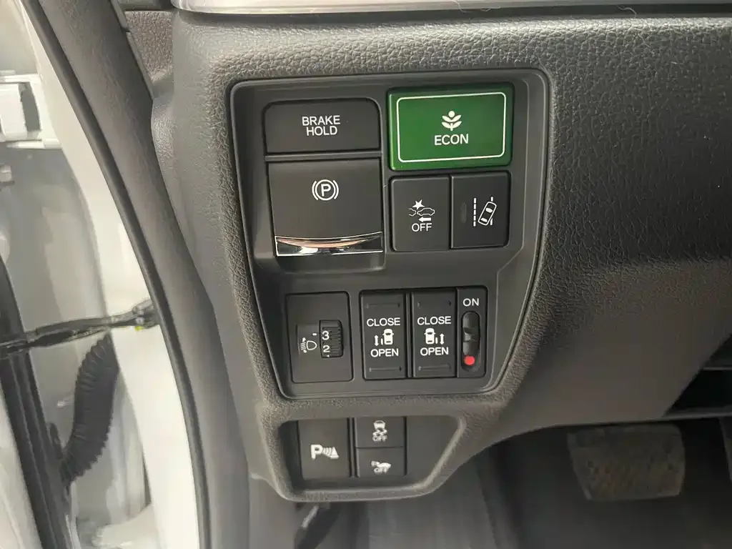 Honda Odyssey — фото 10