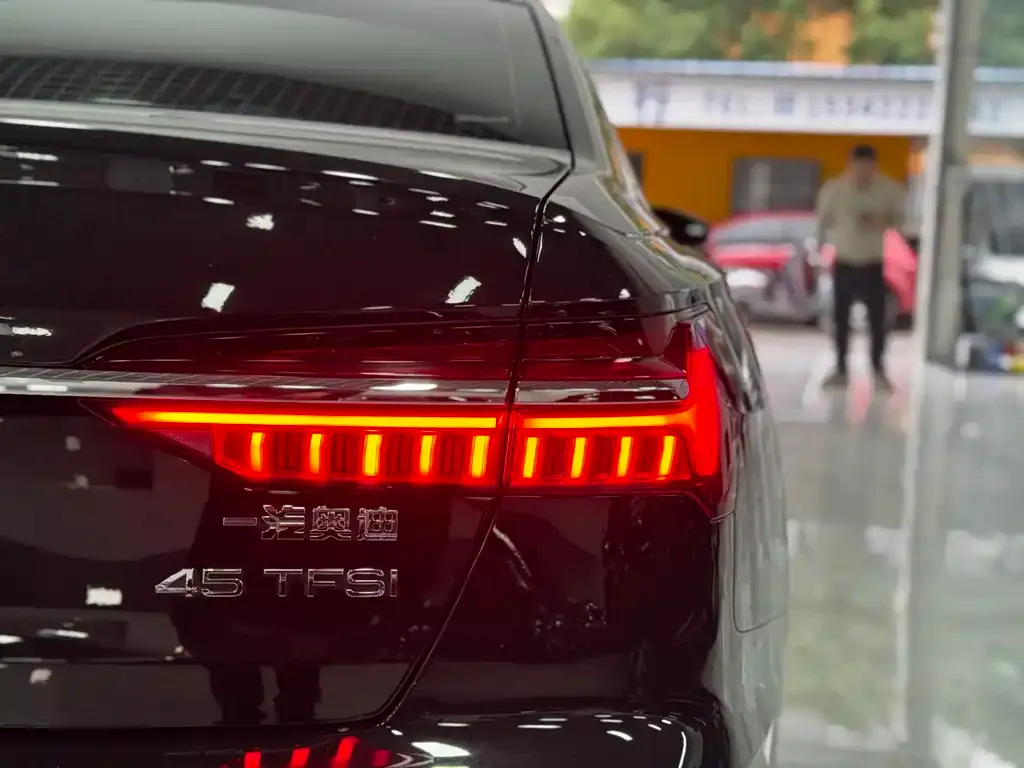 Audi A6L 2023 из CN, фото 8