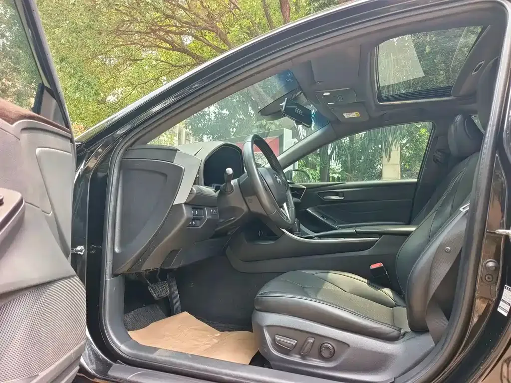 Toyota Avalon 2021 из CN, фото 3