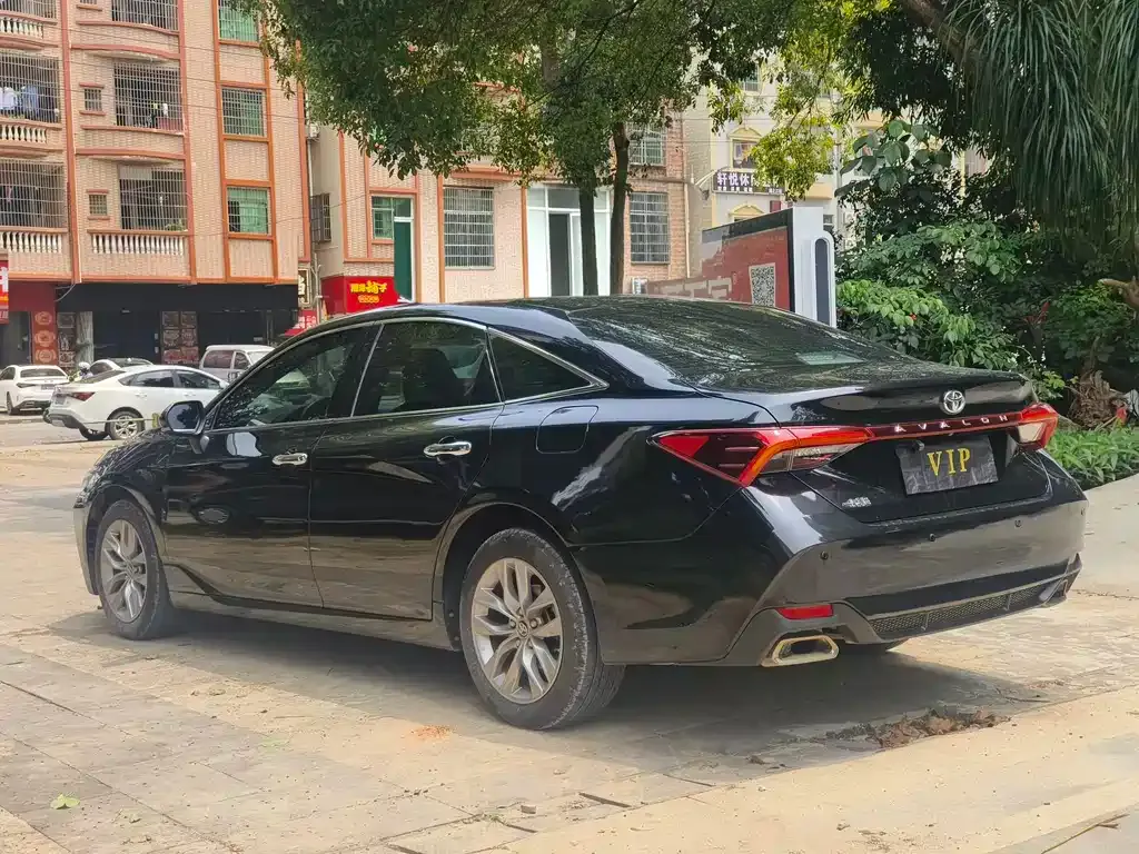 Toyota Avalon 2021 из CN, фото 9