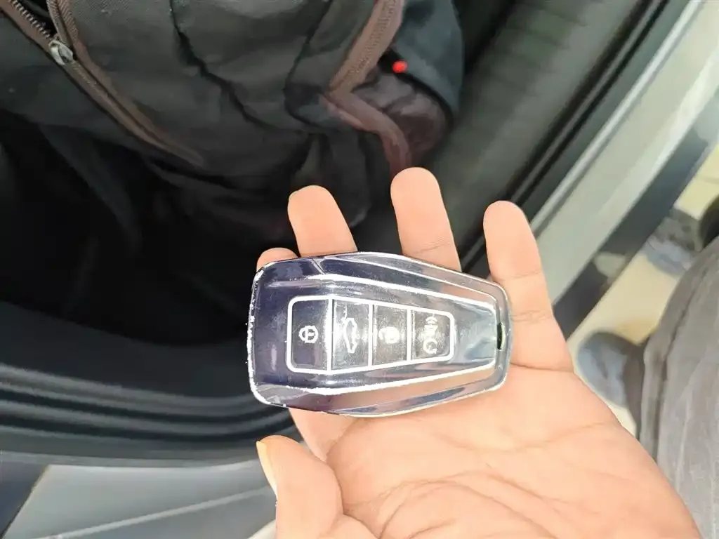 Geely Xingyue L 2024 из CN, фото 9