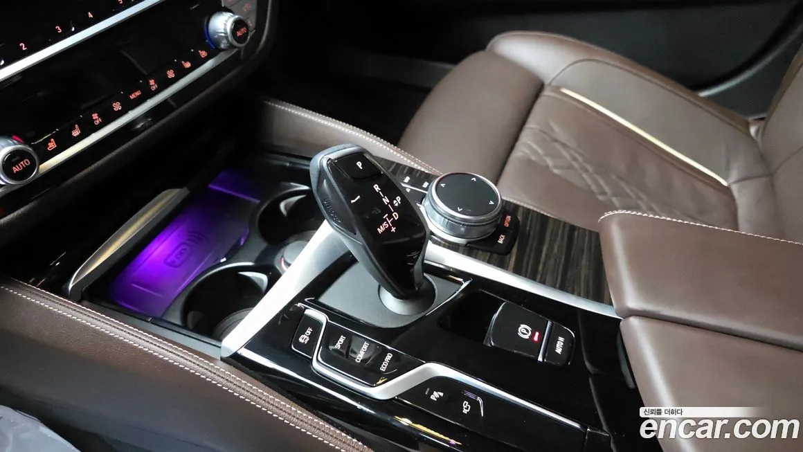 BMW 5-Series 2023 из KR, фото 9