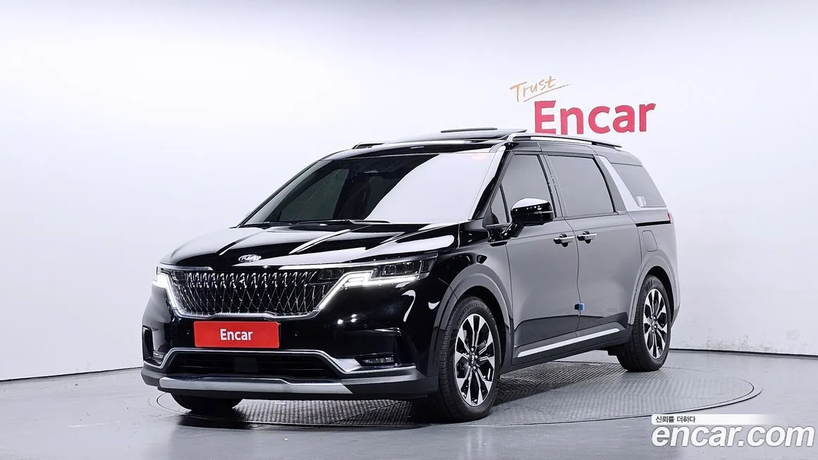 Kia Carnival — фото 1