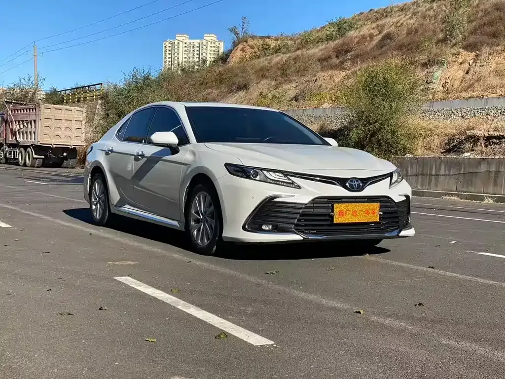Toyota Camry 2023 из CN, фото 3