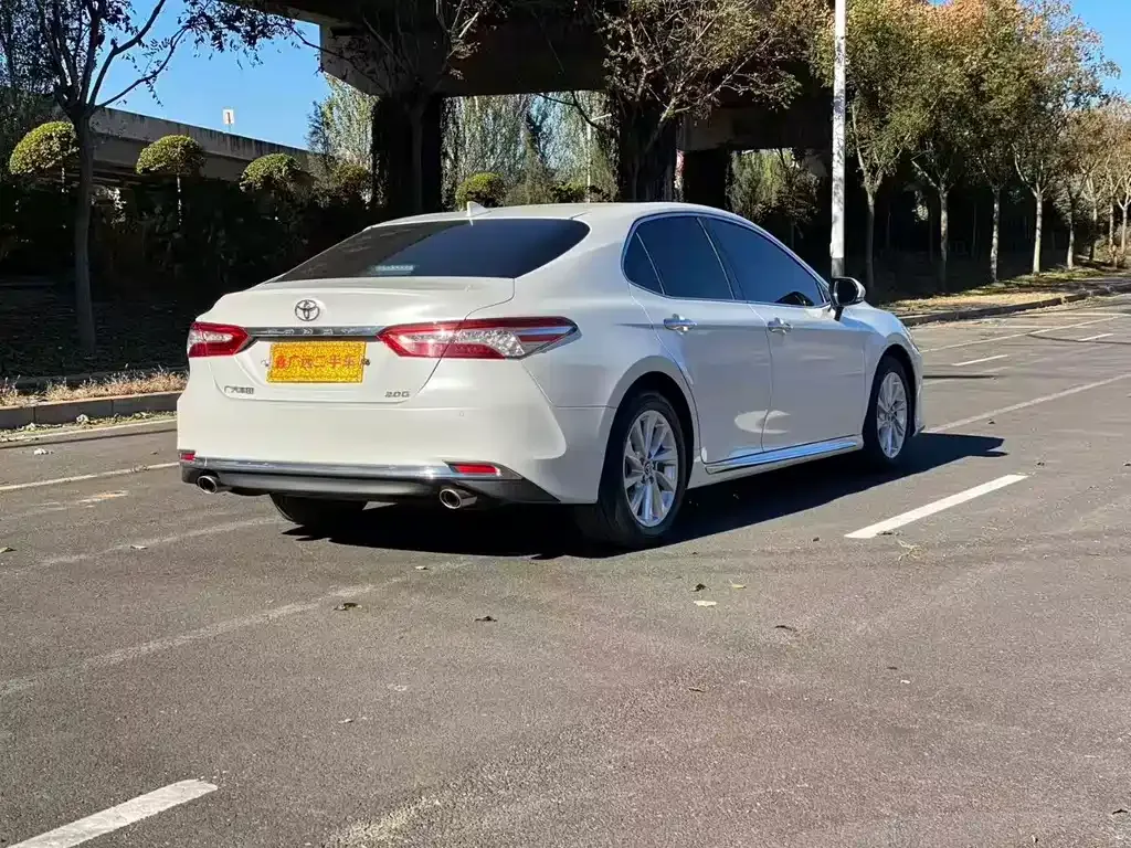 Toyota Camry 2023 из CN, фото 4