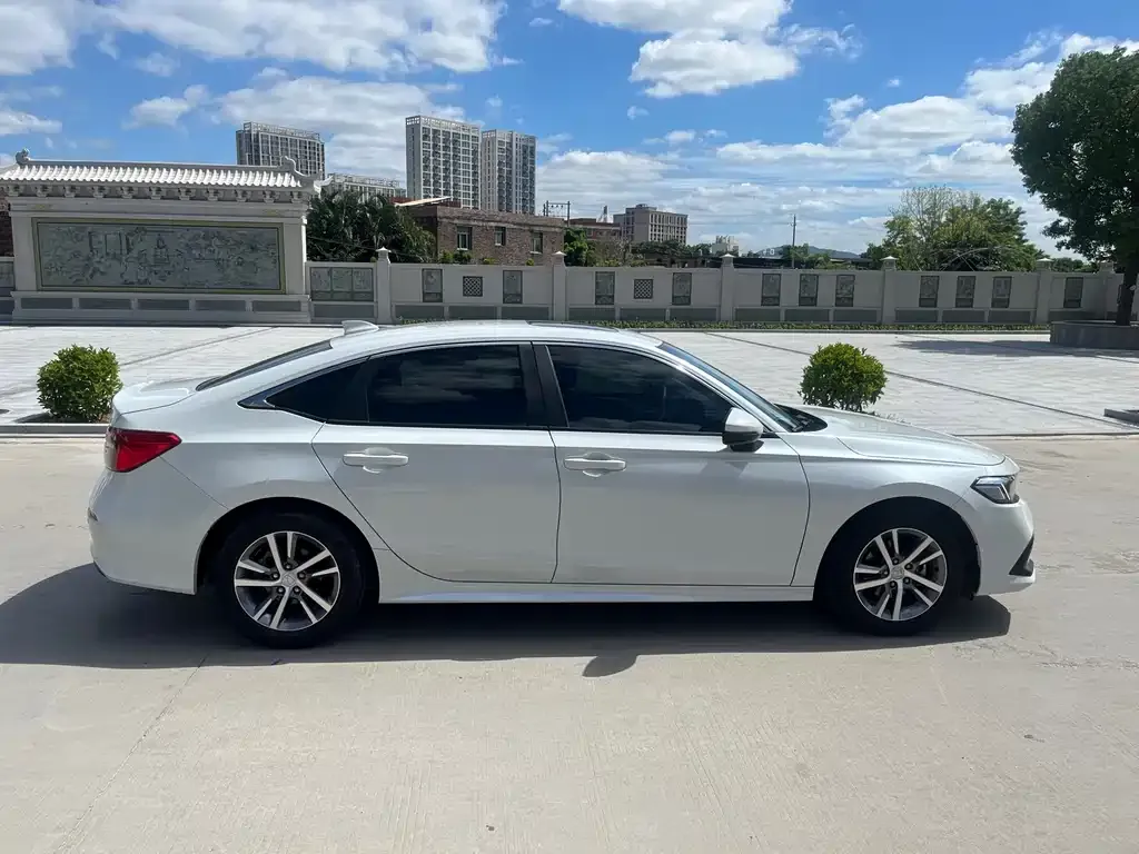 Honda Civic 2022 из CN, фото 10