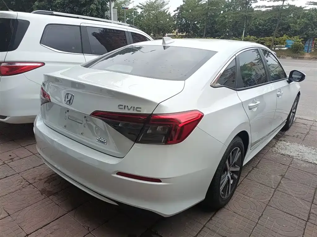 Honda Civic — фото 7