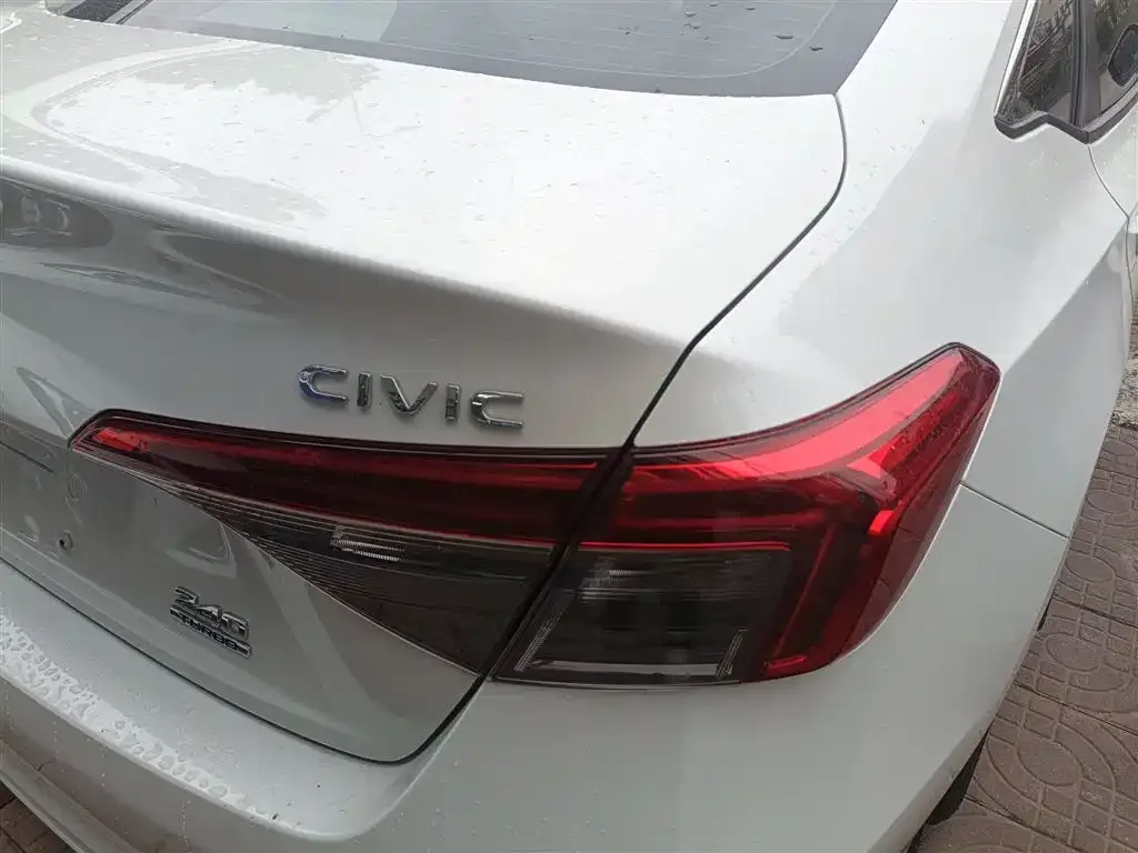 Honda Civic — фото 8