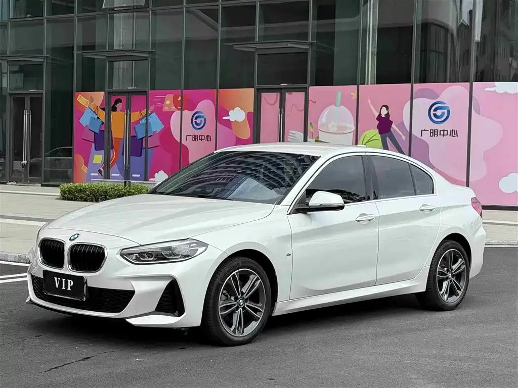 BMW 1 Series — фото 1