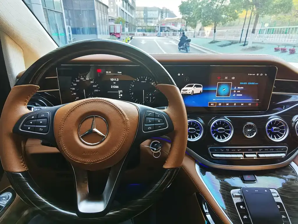 Mercedes-Benz Vito 2023 из CN, фото 8