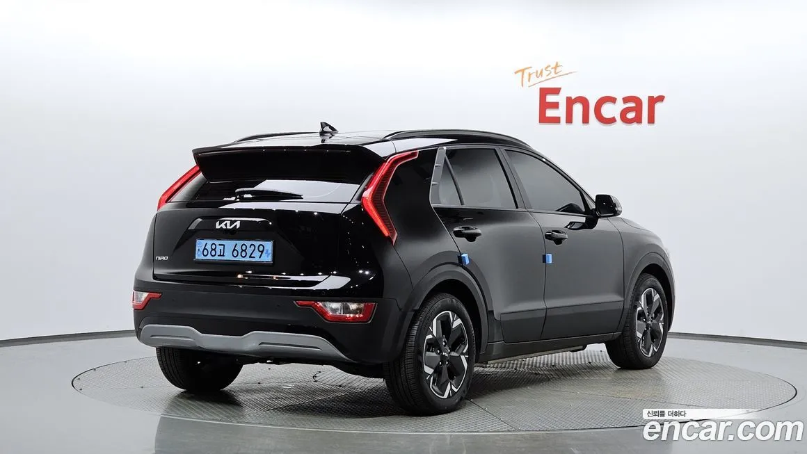 Kia Niro 2023 из KR, фото 2