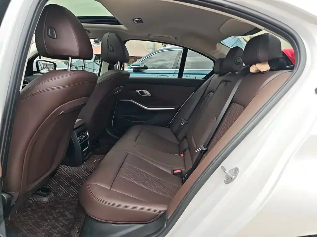 BMW 3 Series — фото 10