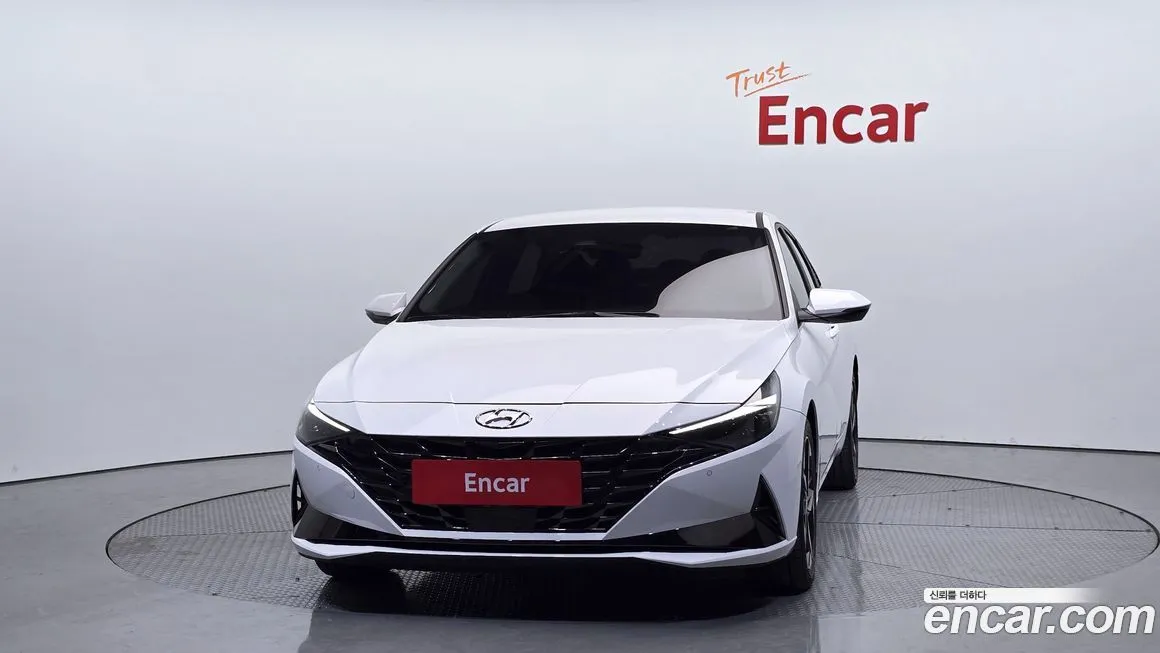 Hyundai AVANTE — фото 3