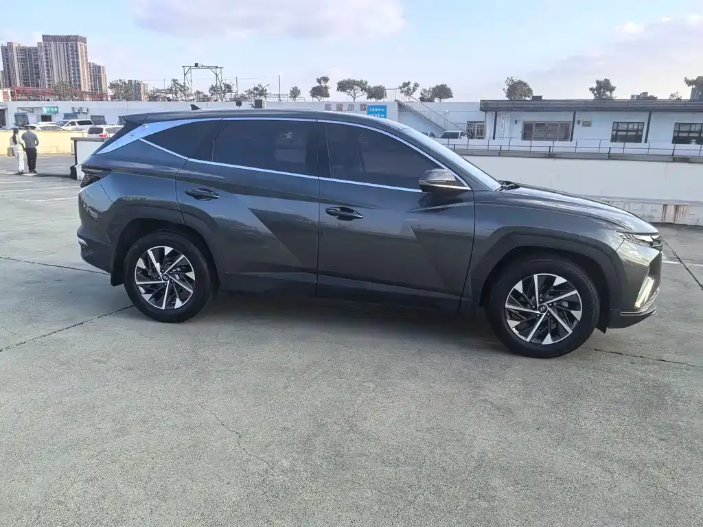 Hyundai Tucson — фото 4