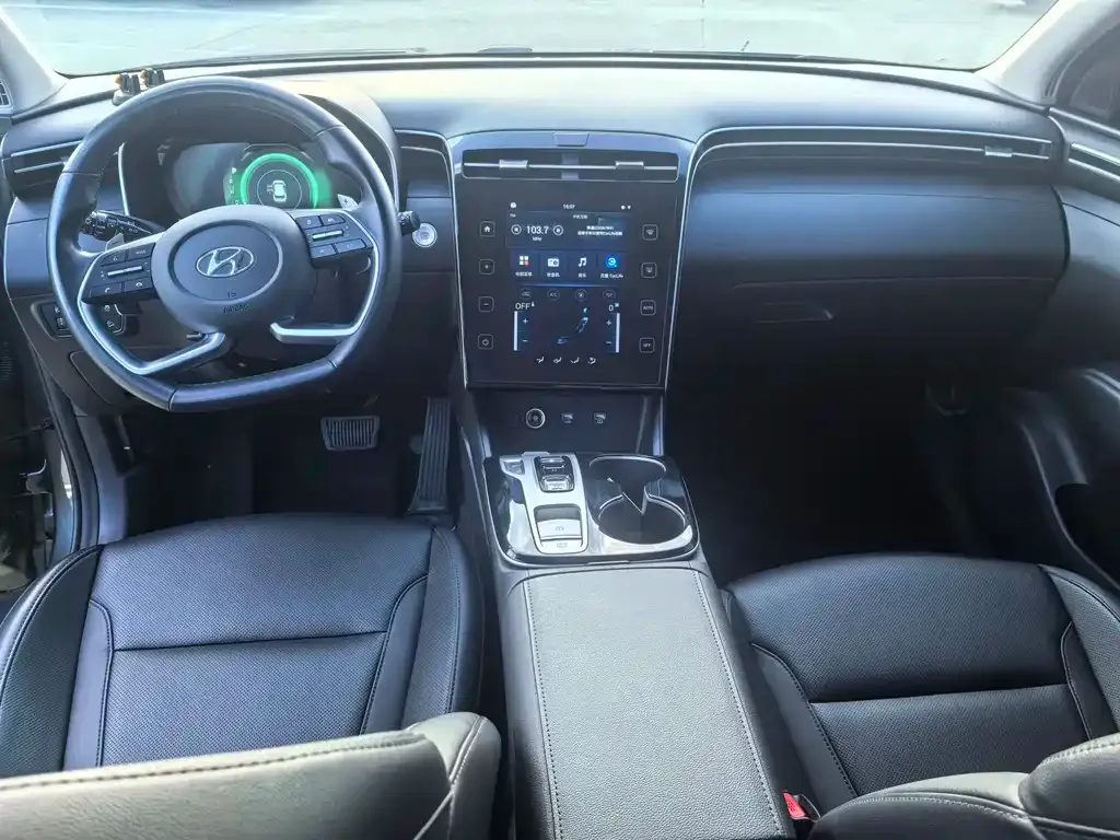Hyundai Tucson — фото 7