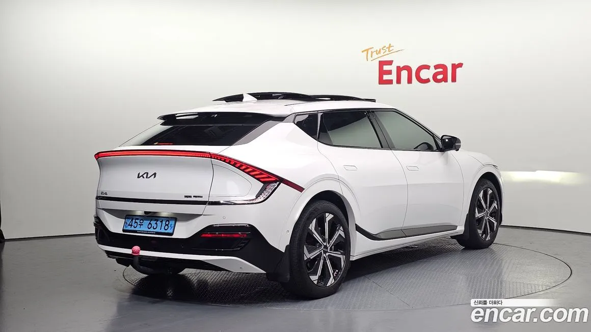 Kia EV6 — фото 2