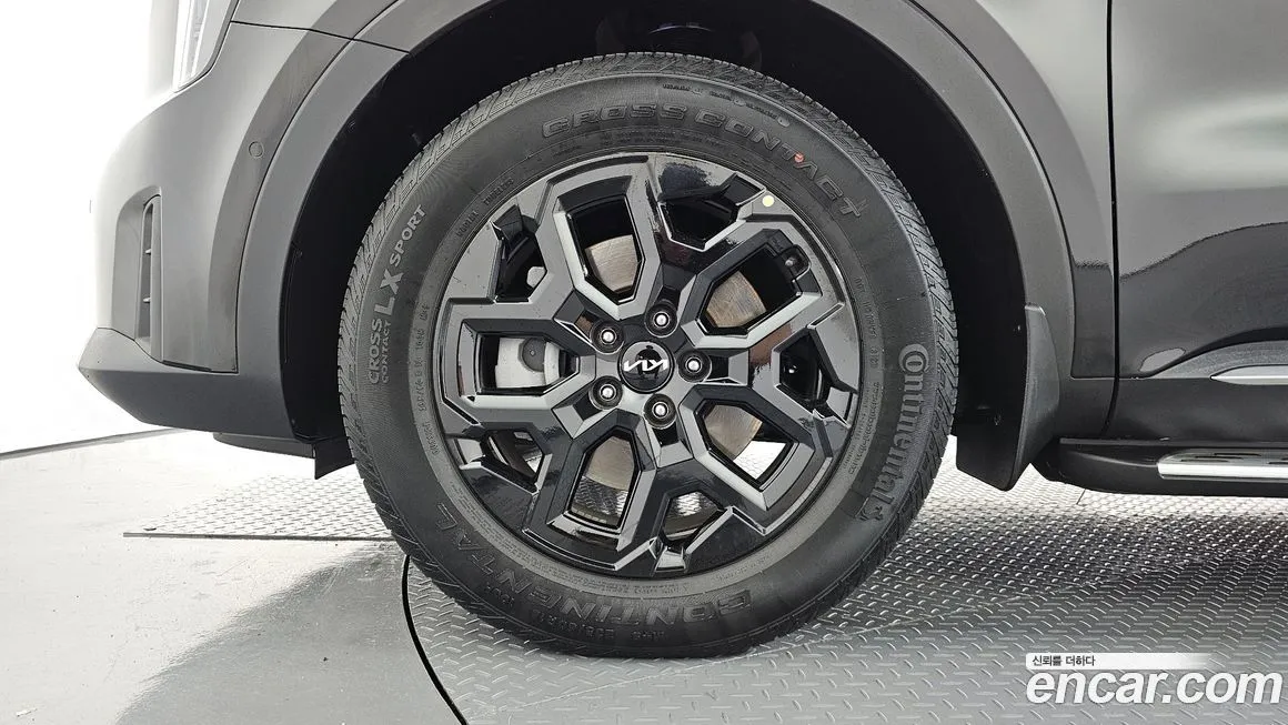 Kia Sorento — фото 5