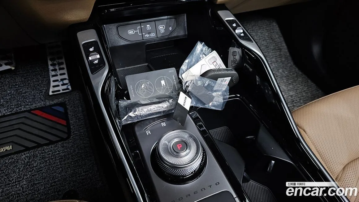 Kia Sorento — фото 9