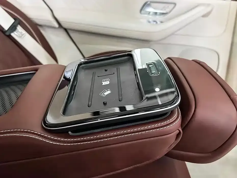 Mercedes-Benz GLS 2024 из CN, фото 9