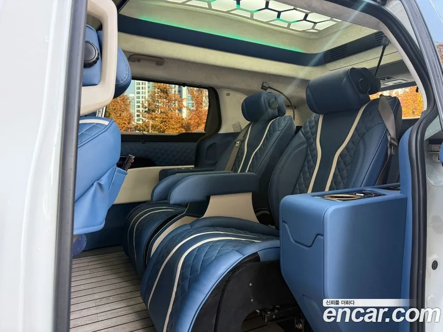 Kia Carnival — фото 1