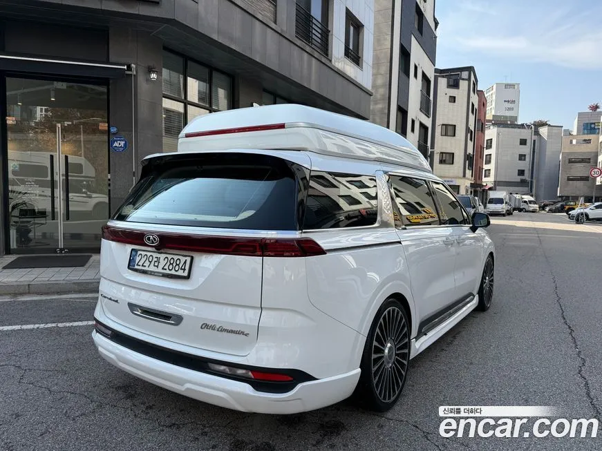 Kia Carnival — фото 6