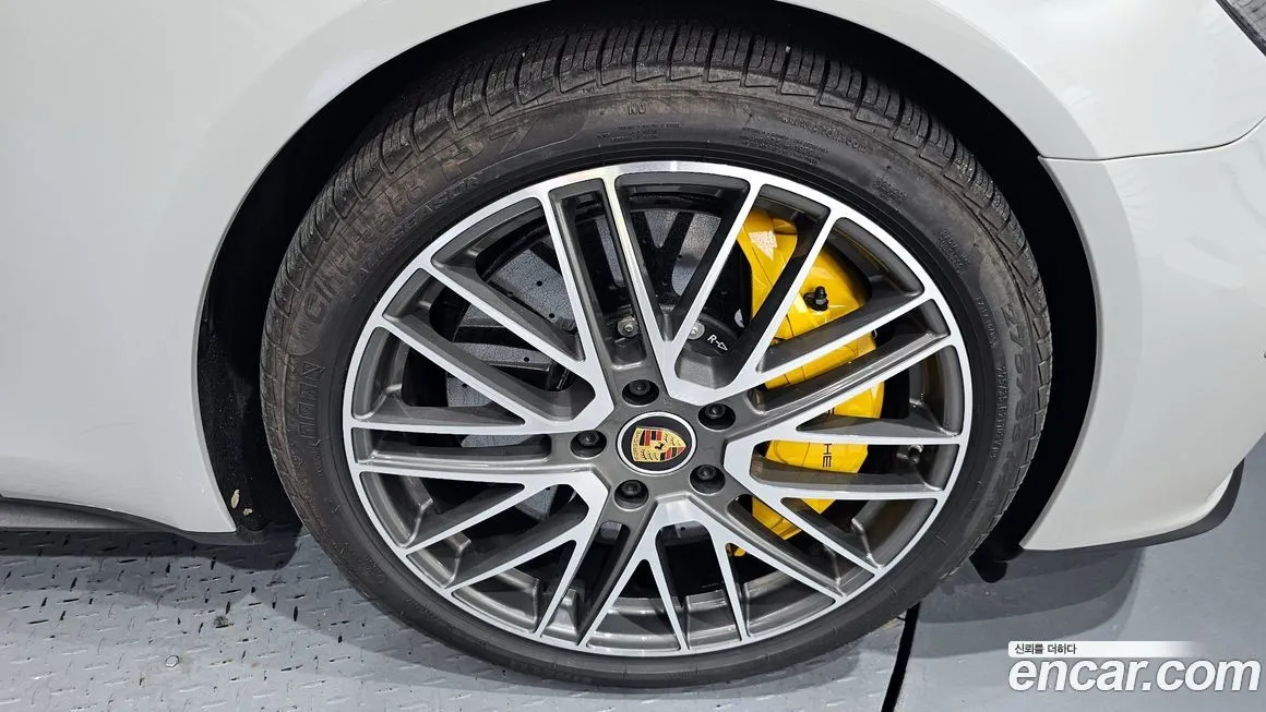Porsche Panamera 2023 из KR, фото 5