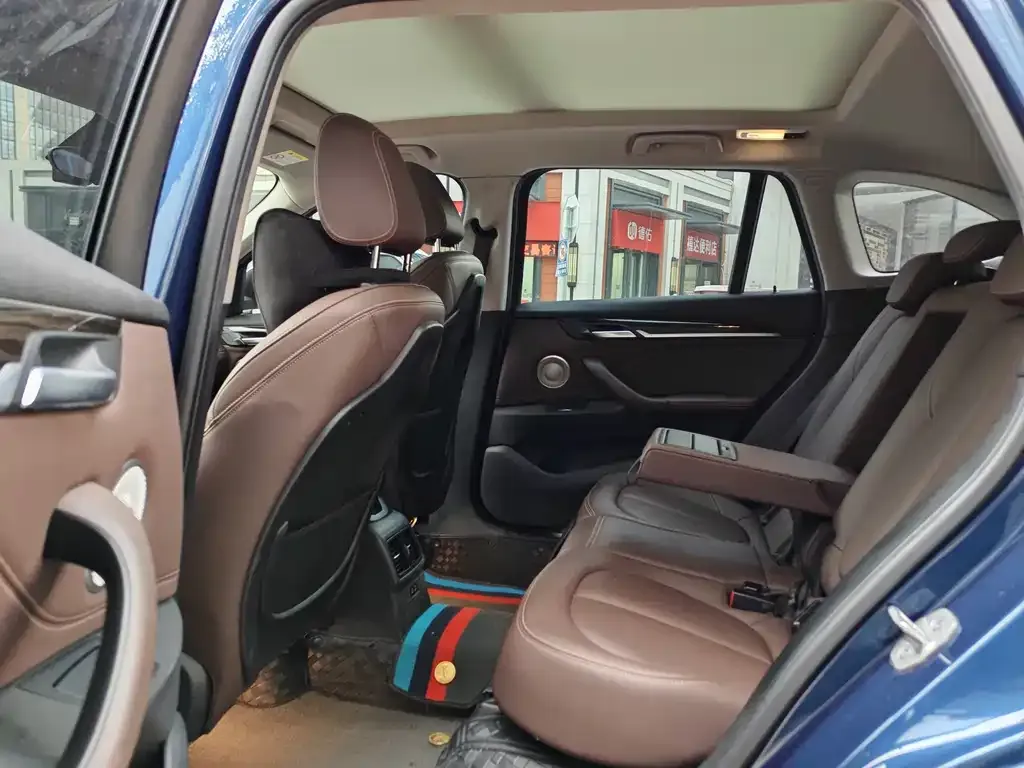 BMW X1 2021 из CN, фото 8