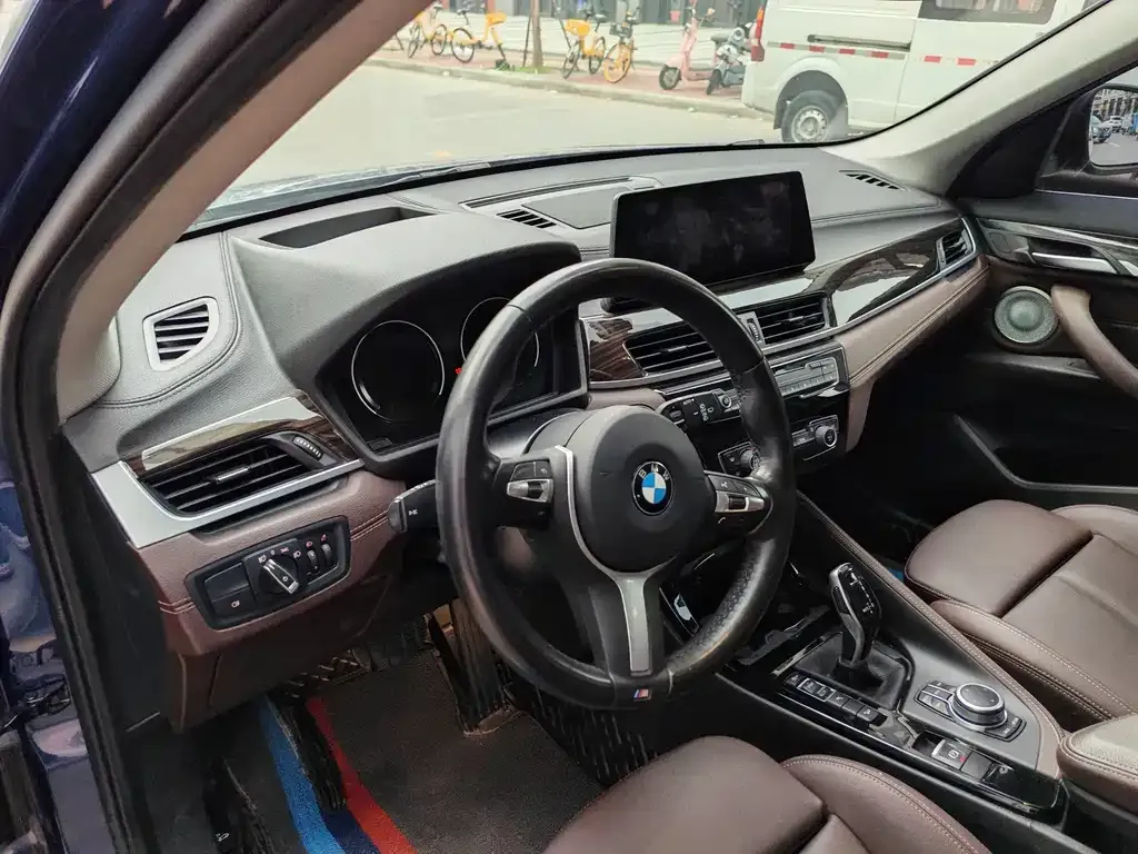 BMW X1 2021 из CN, фото 9