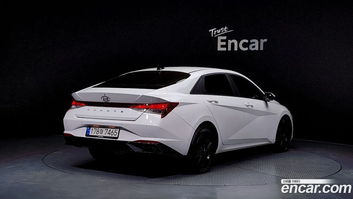 Hyundai AVANTE — фото 2