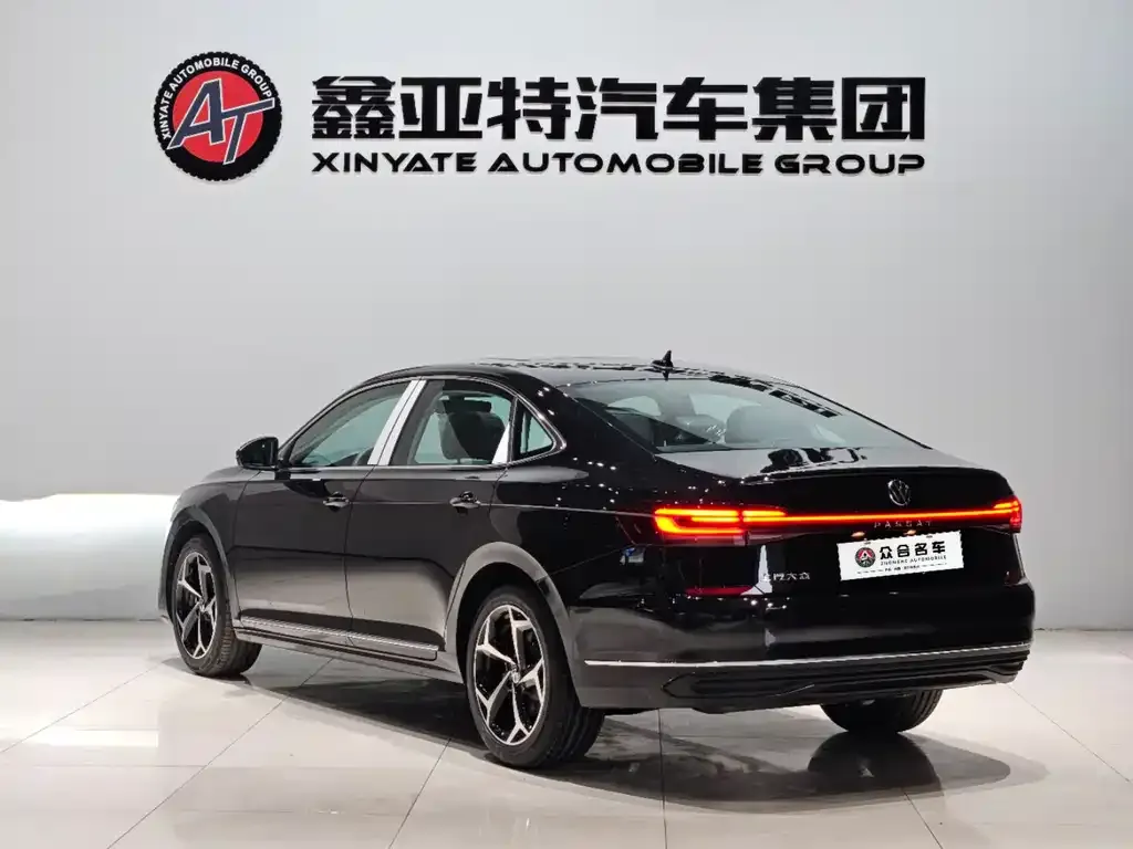 Volkswagen Passat — фото 5