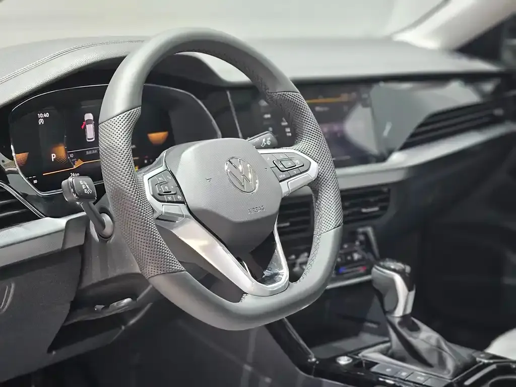 Volkswagen Passat — фото 8