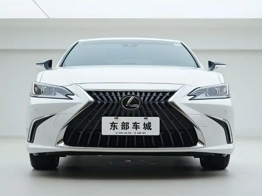 Lexus ES 2024 из CN, фото 2