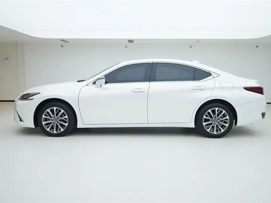 Lexus ES 2024 из CN, фото 3