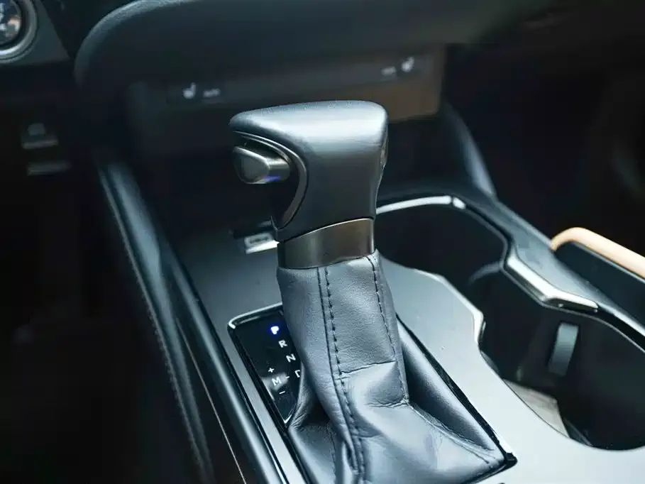 Lexus ES 2024 из CN, фото 8