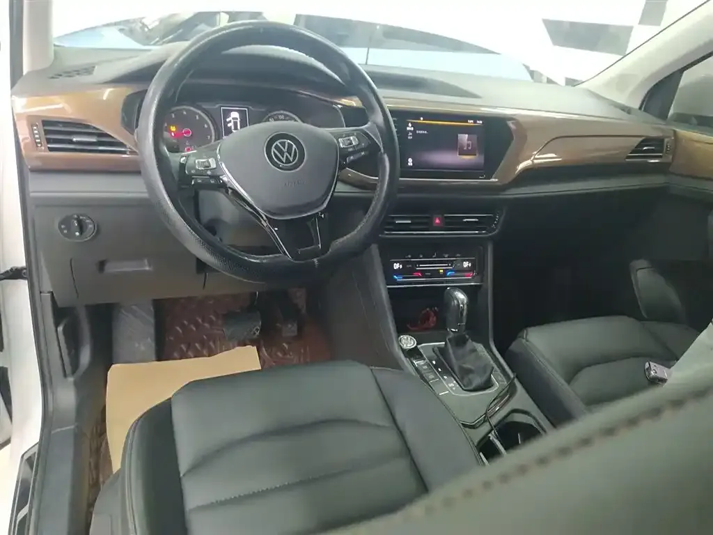 Volkswagen Tharu 2022 из CN, фото 10
