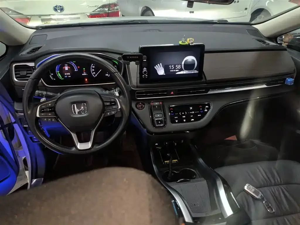 Honda Odyssey — фото 10