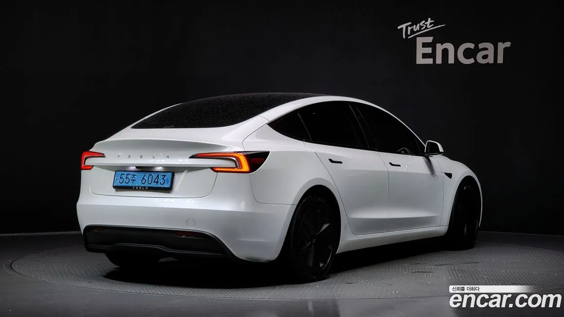 Tesla Model 3 — фото 2
