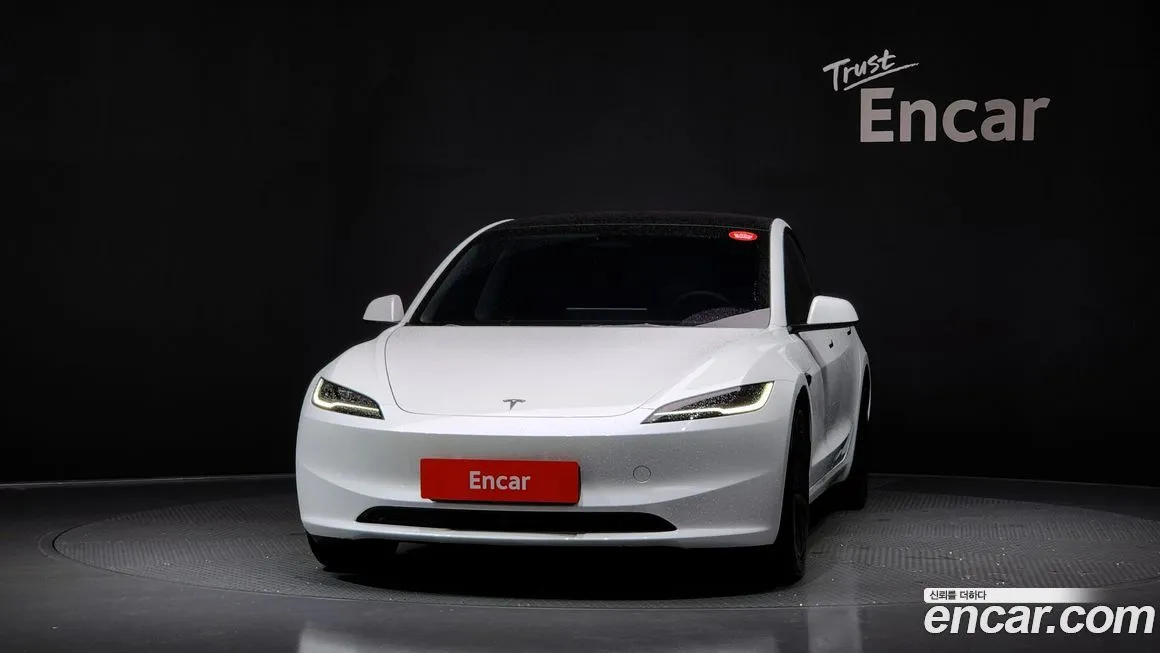 Tesla Model 3 — фото 3