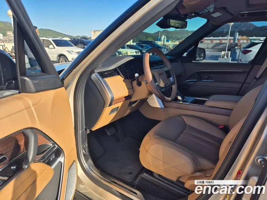 Land Rover Range Rover 2025 из KR, фото 4