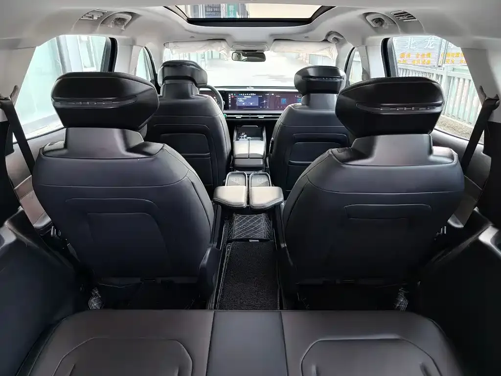 Ford Edge — фото 9