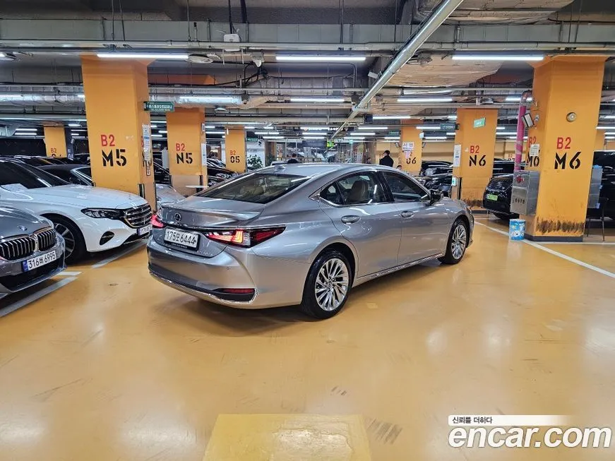Lexus ES 2025 из KR, фото 2