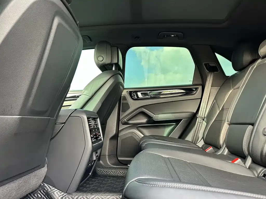 Porsche Cayenne 2021 из CN, фото 10