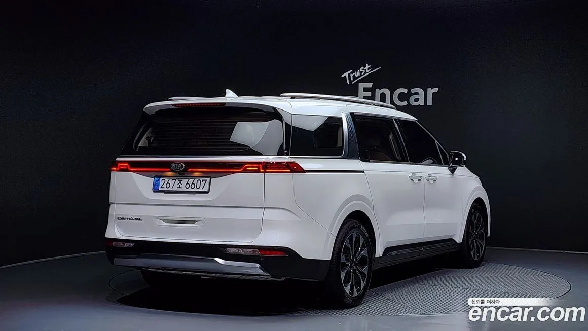 Kia Carnival 2021 из KR, фото 2